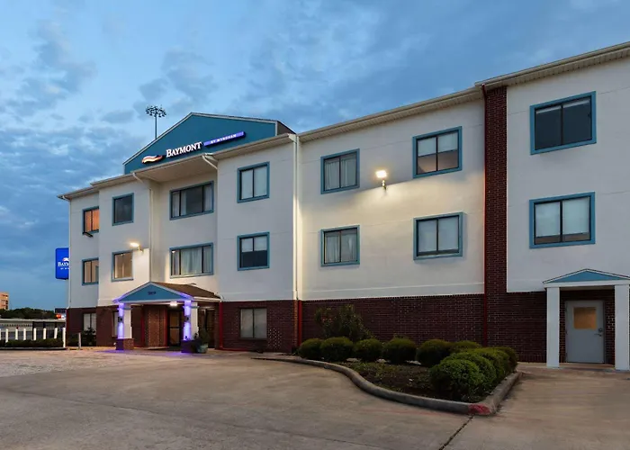 Baymont By Wyndham Houston Brookhollow